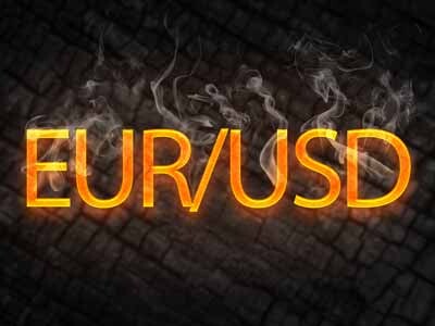 EUR/USD, currency, EUR/USD консолидируется над уровнем 1.1100 на фоне осторожных настроений