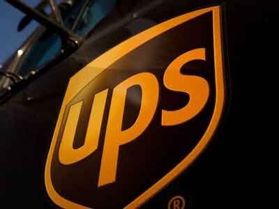UPS, stock, UPS превышает оценки прибыли и выручки