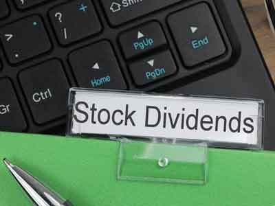 How to make money on stock dividends