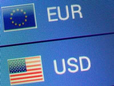 EUR/USD, currency, The exchange rate of the European currency declined against the dollar to the level of 1.1327
